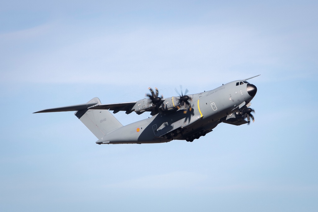 Airbus delivers the first A400M to the Belgian Air Force - EDR